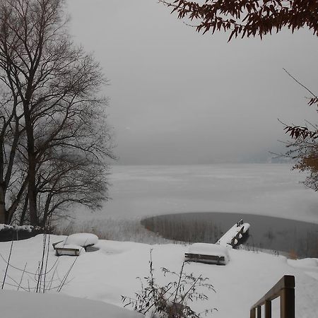 Seehaus Karantanien am Ossiacher See Bagian luar foto
