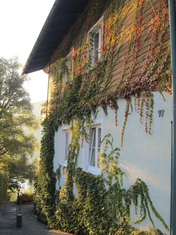 Seehaus Karantanien am Ossiacher See Bagian luar foto