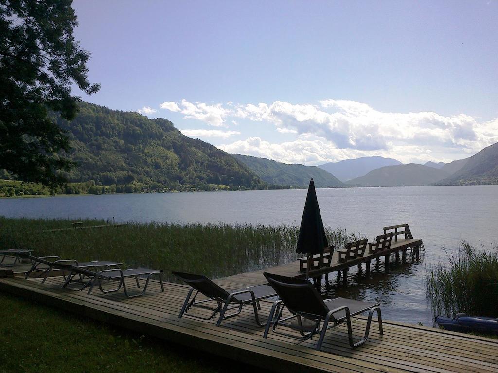 Seehaus Karantanien am Ossiacher See Bagian luar foto